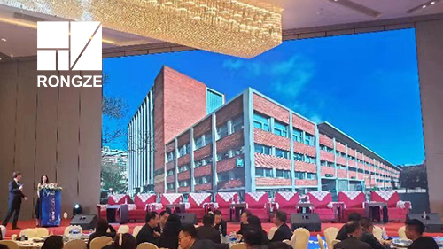 簽約香港RZ國際集團公司,共啟網站建設新征程